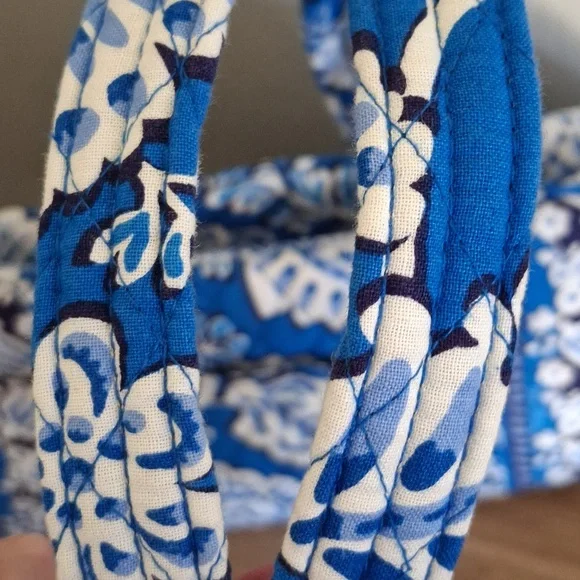 Vera Bradley 100 Handbag Blue Lagoon - Picture 12 of 12